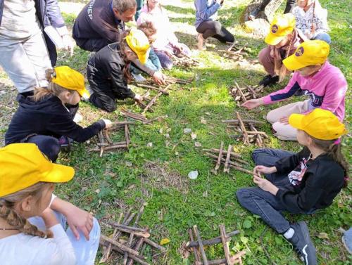 IMG-0e52d3042133747eaa1e8e26ce638350-V