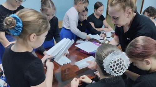 photo 5238076878403342956 y