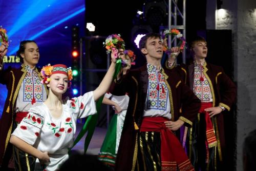 Їдуть мазури